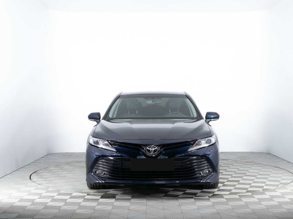 Toyota Camry 2018 года с пробегом. Фото: #1