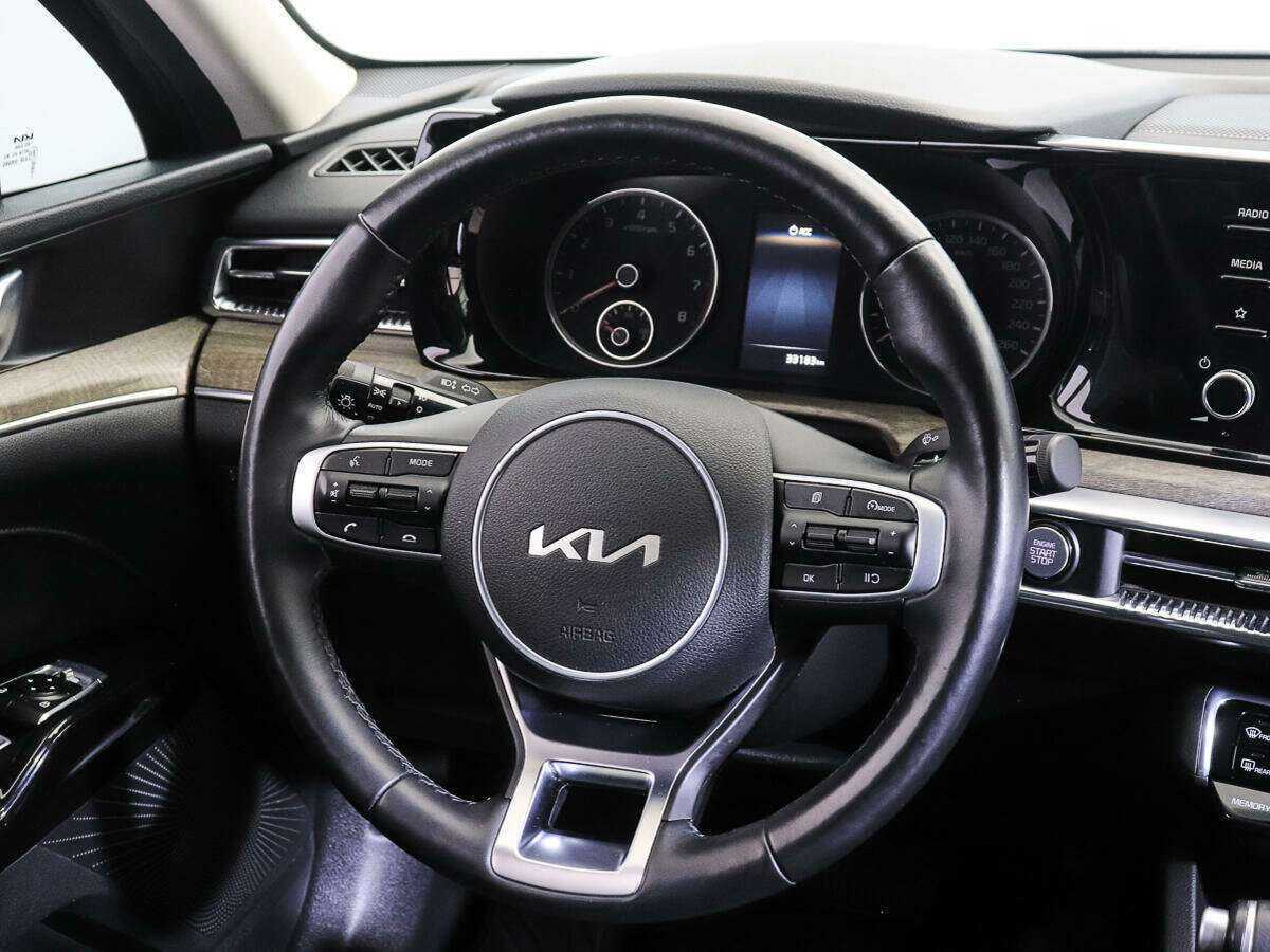 Kia K5 2022 года с пробегом. Фото: #14