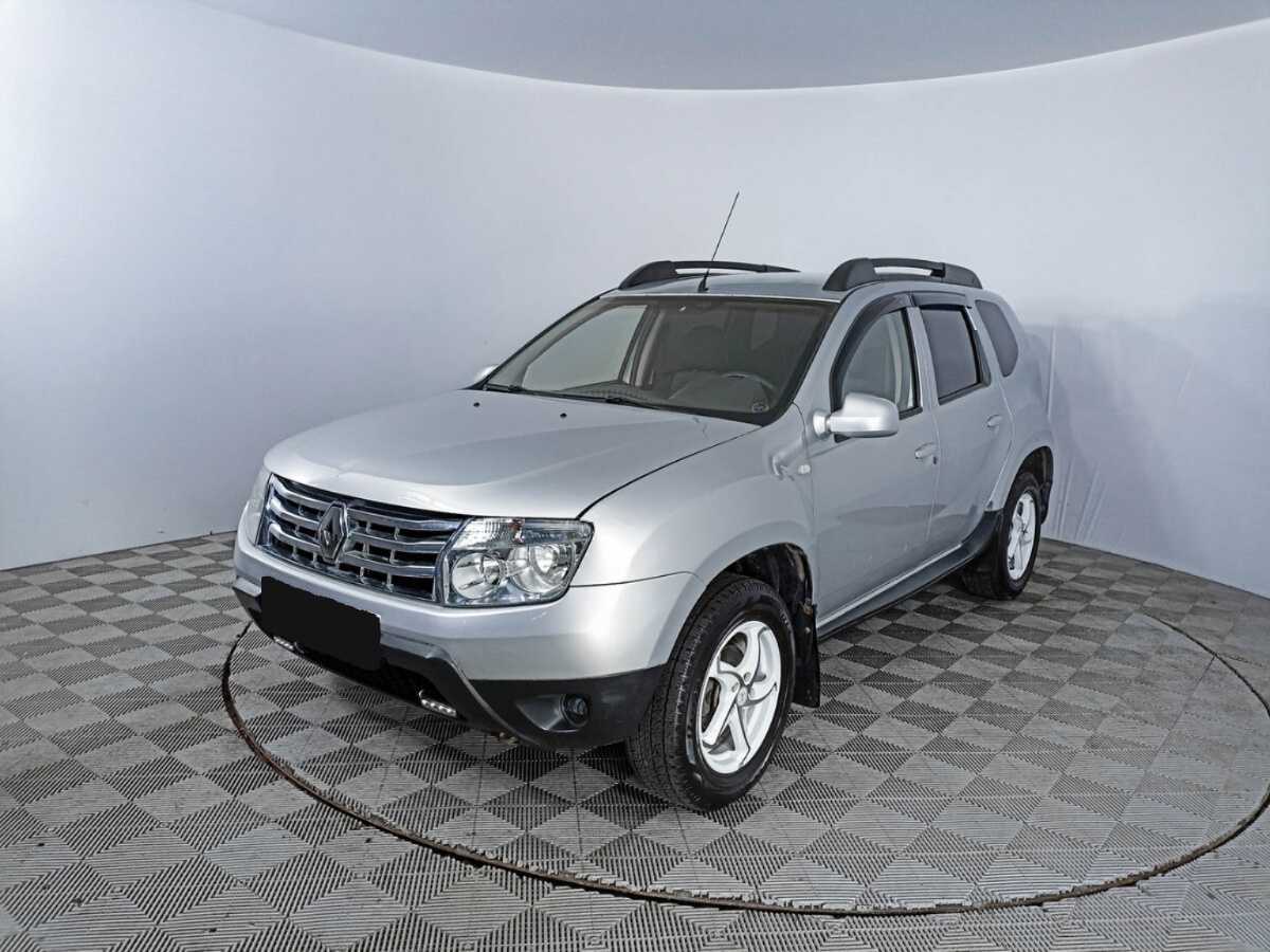 Renault Duster 2012 года с пробегом. Посмотреть фото