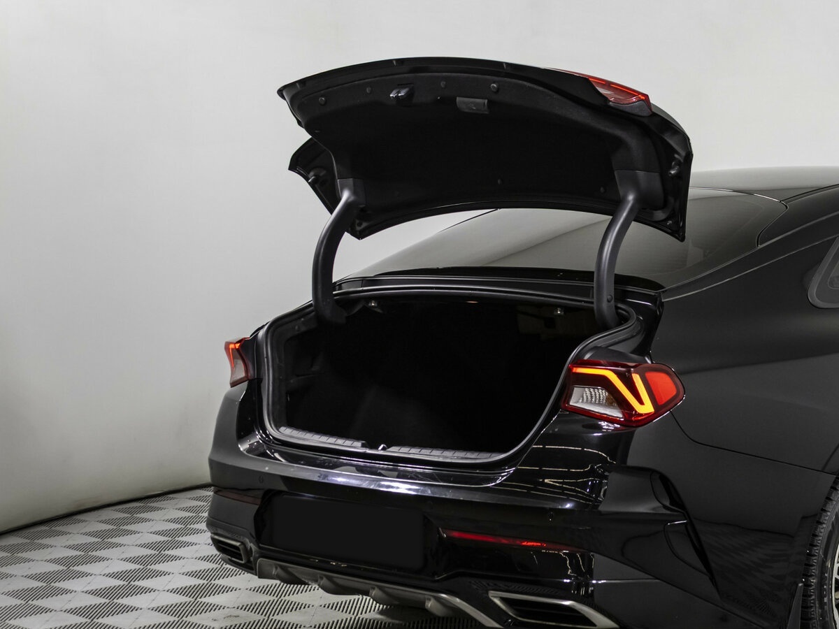 Kia K5 2020 года с пробегом. Фото: #11