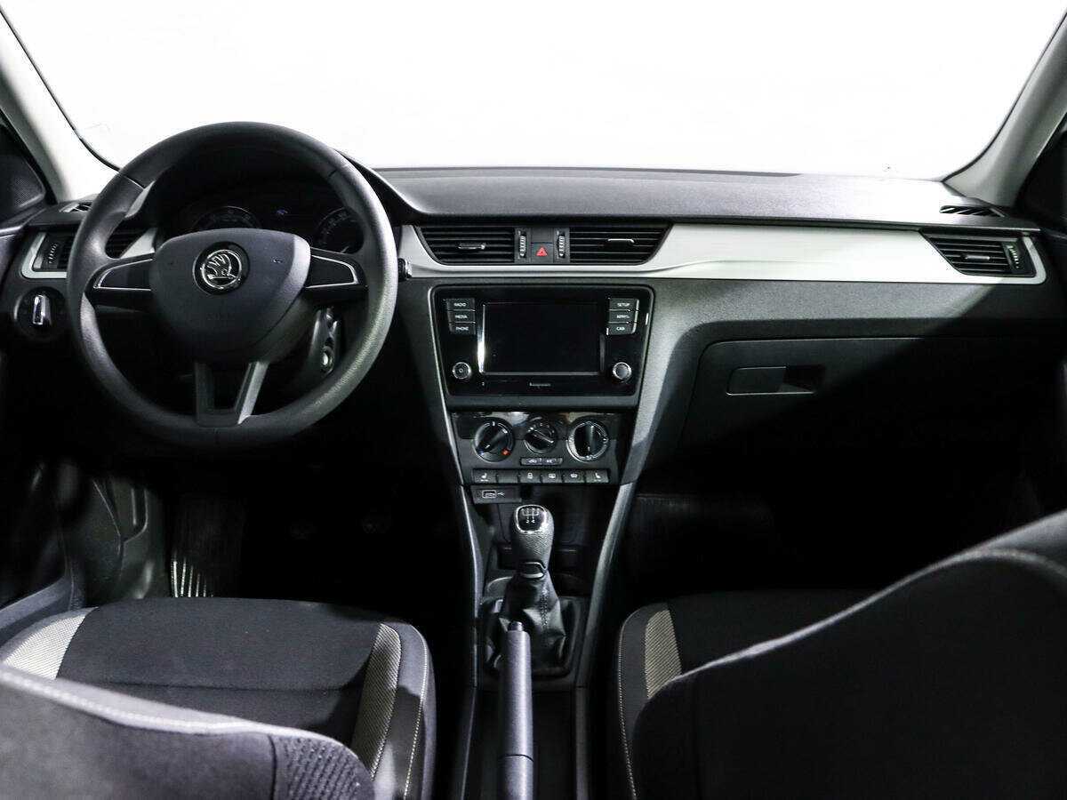 Skoda Rapid 2019 года с пробегом. Фото: #9