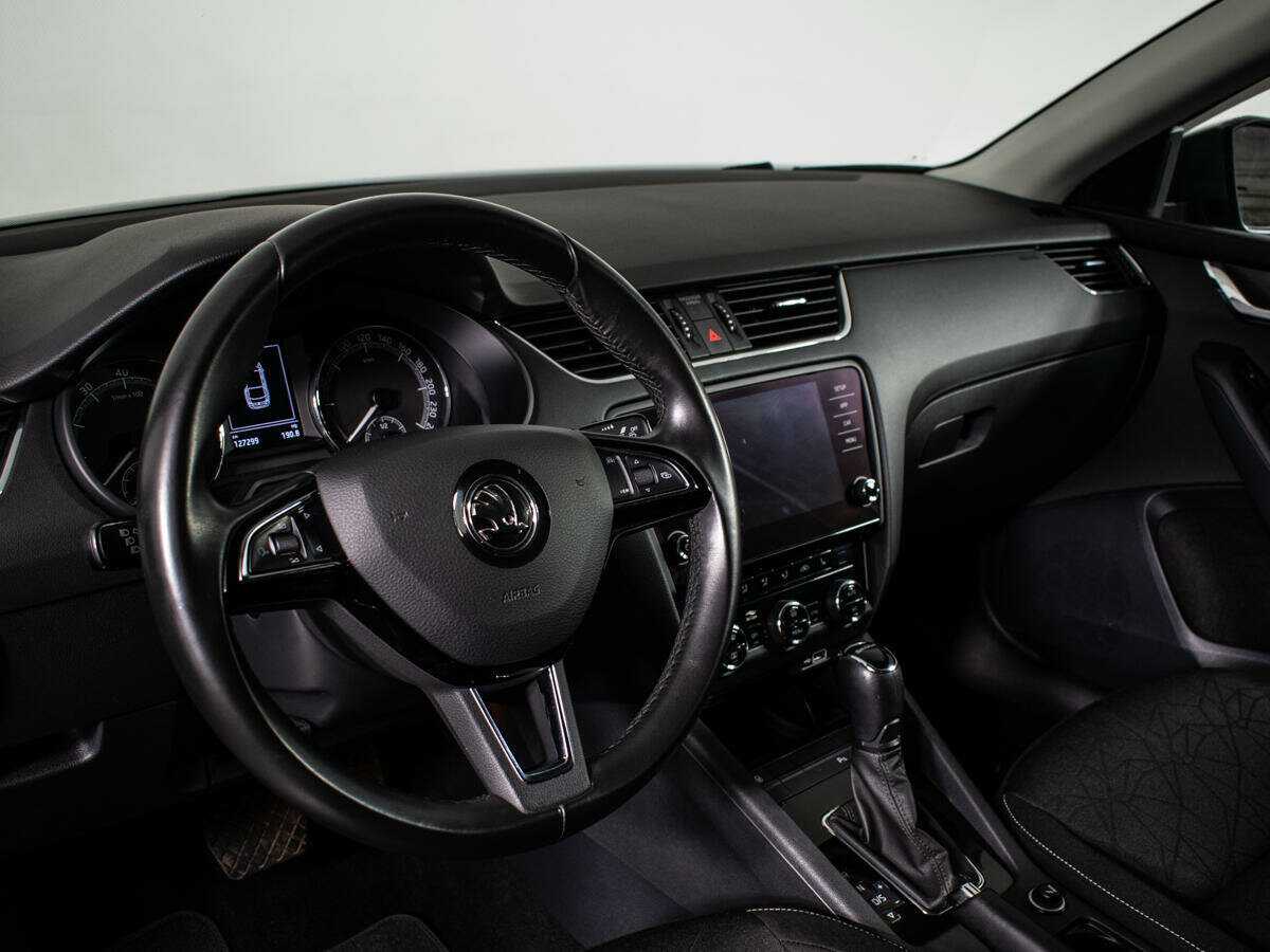 Skoda Octavia 2018 года с пробегом. Фото: #12