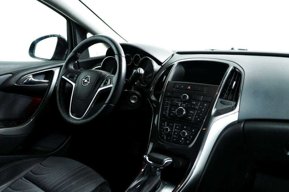 Opel Astra 2014 года с пробегом. Фото: #8