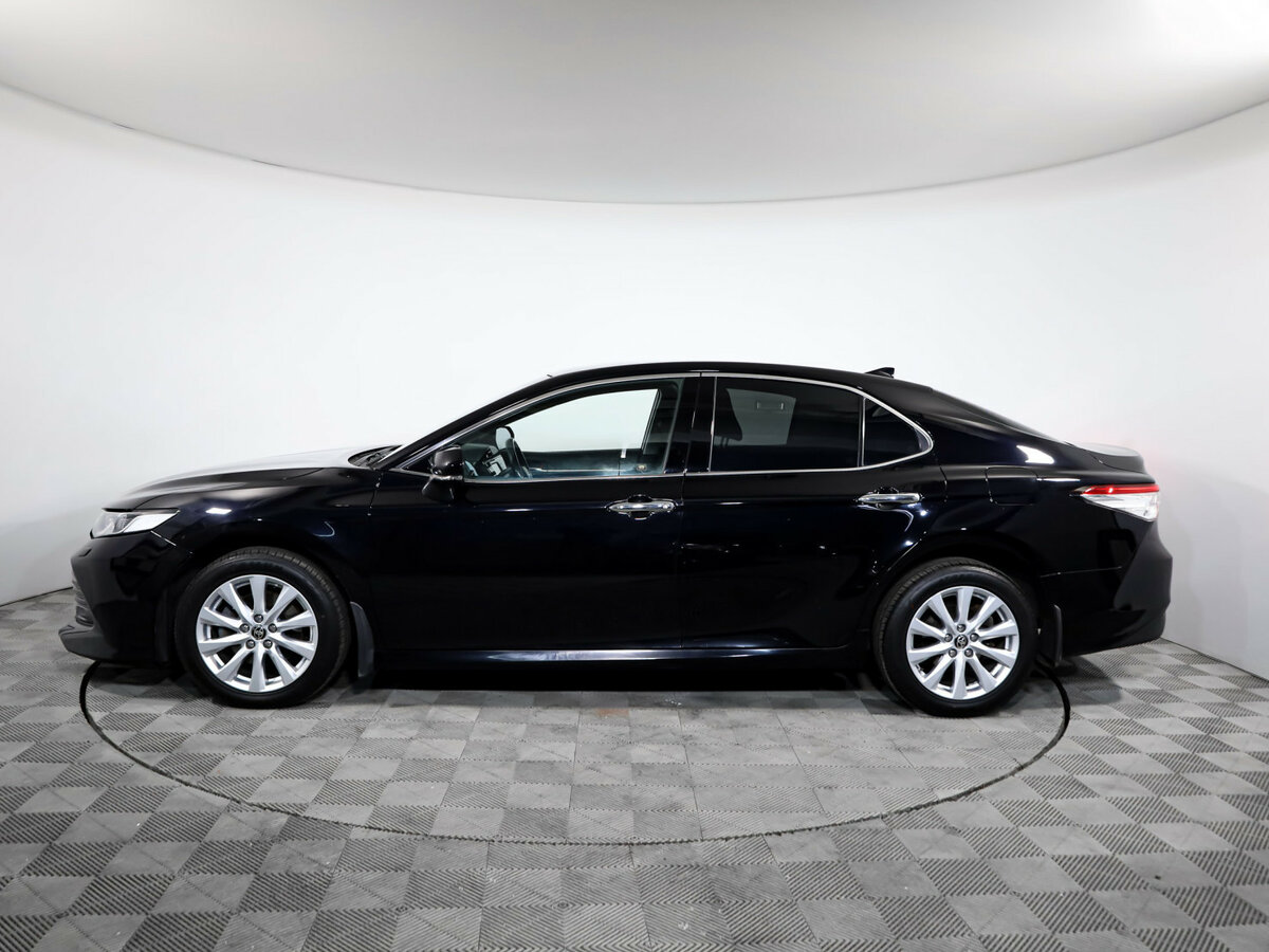 Toyota Camry 2021 года с пробегом. Фото: #5