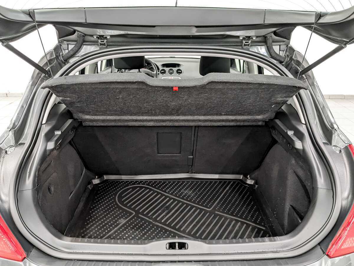 Peugeot 308 2012 года с пробегом. Фото: #9