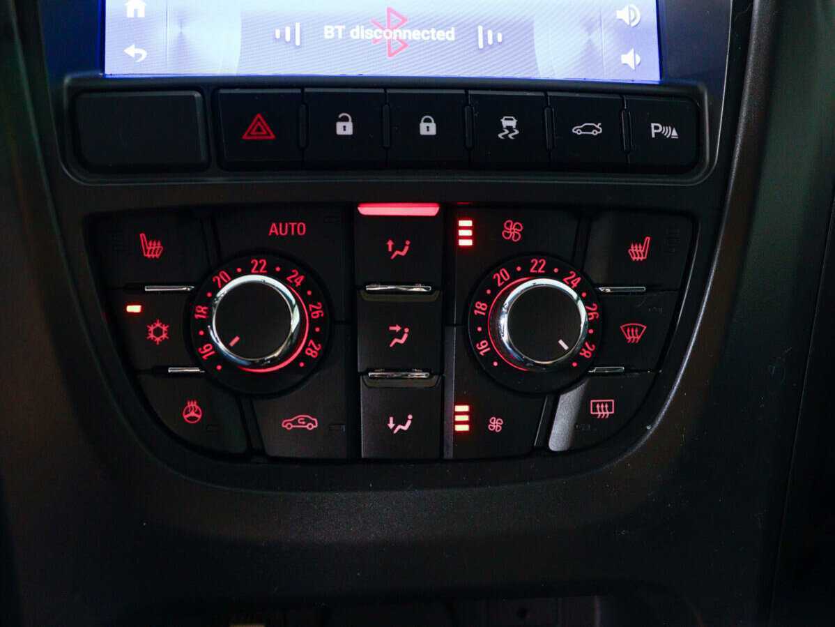 Opel Astra 2013 года с пробегом. Фото: #12