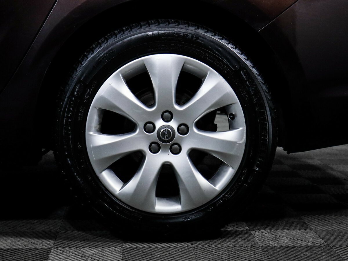 Opel Astra 2012 года с пробегом. Фото: #11