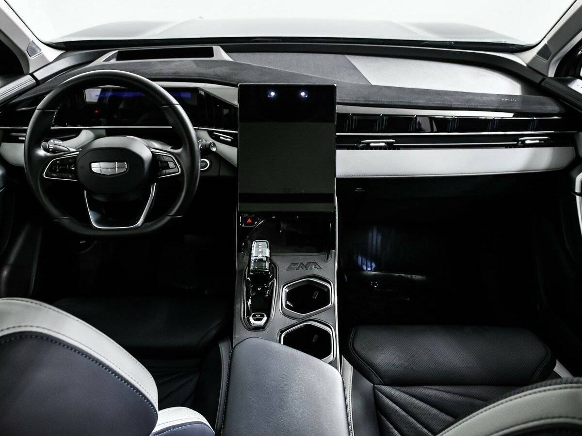 Geely Atlas 2023 года с пробегом. Фото: #10