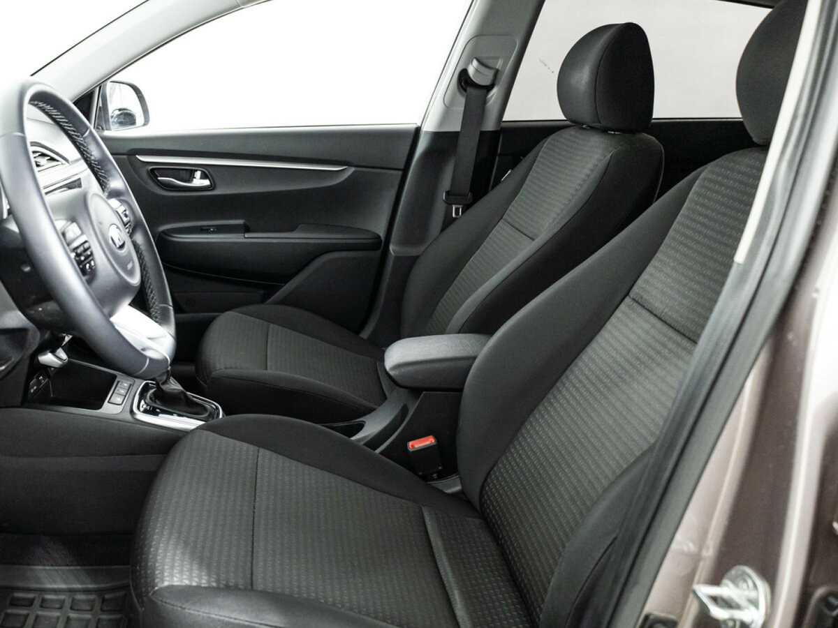 Kia Rio 2021 года с пробегом. Фото: #15