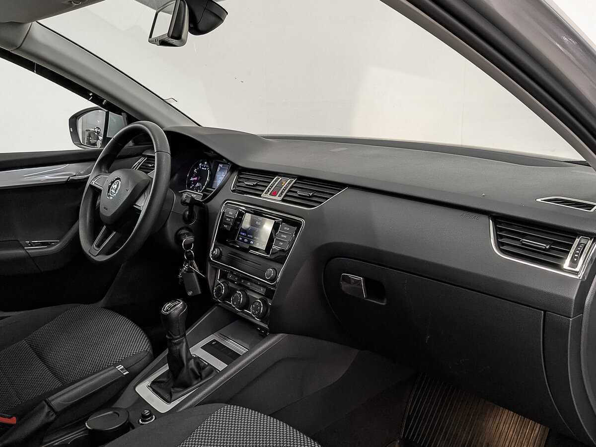 Skoda Octavia 2016 года с пробегом. Фото: #12