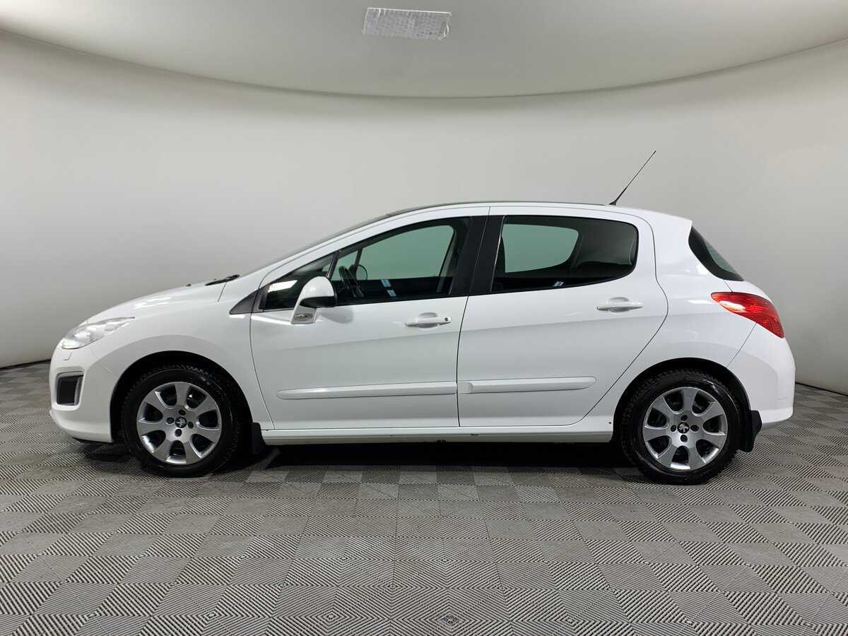 Peugeot 308 2012 года с пробегом. Фото: #7