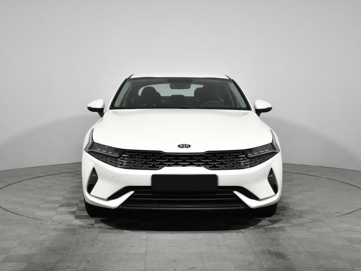 Kia K5 2021 года с пробегом. Фото: #1