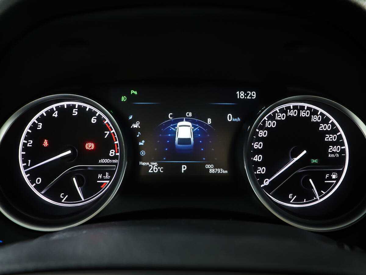 Toyota Camry 2020 года с пробегом. Фото: #13