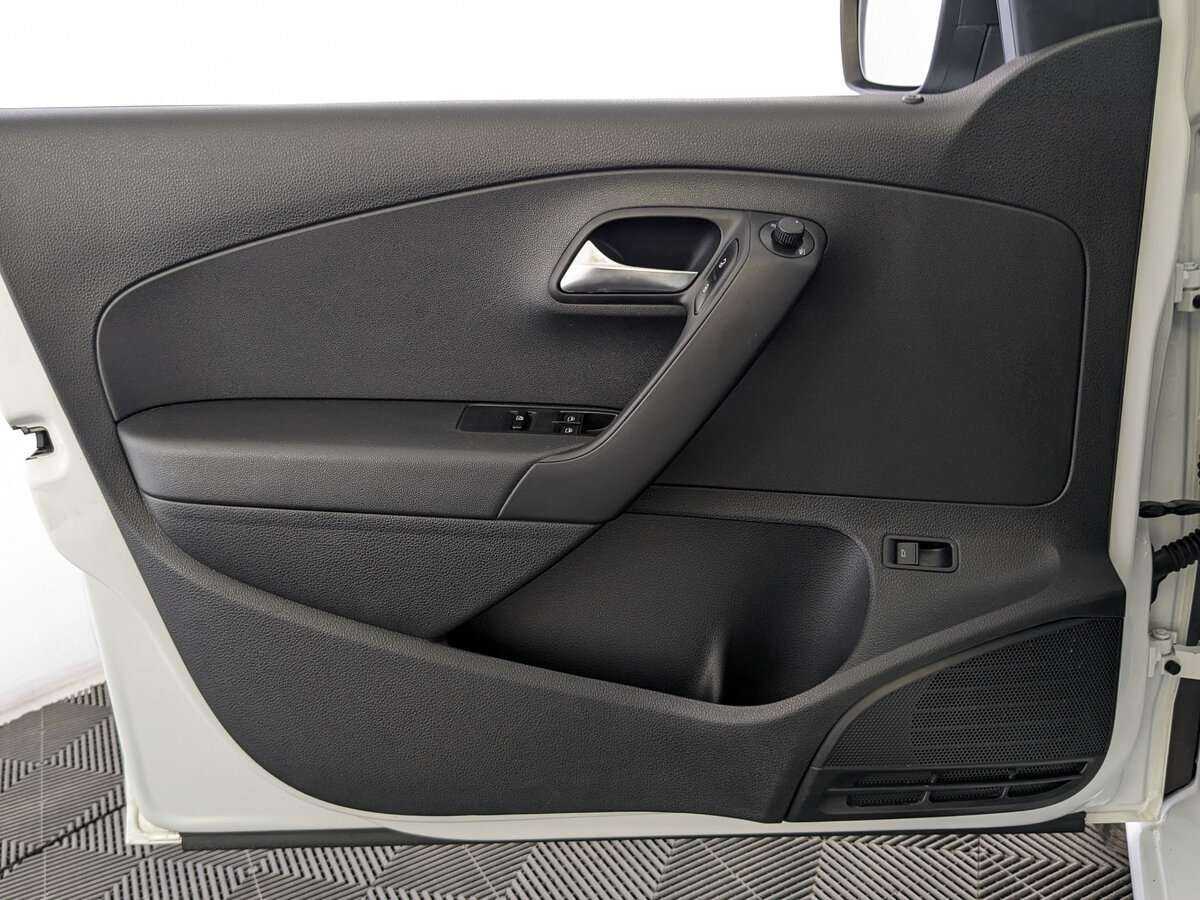 Volkswagen Polo 2018 года с пробегом. Фото: #18