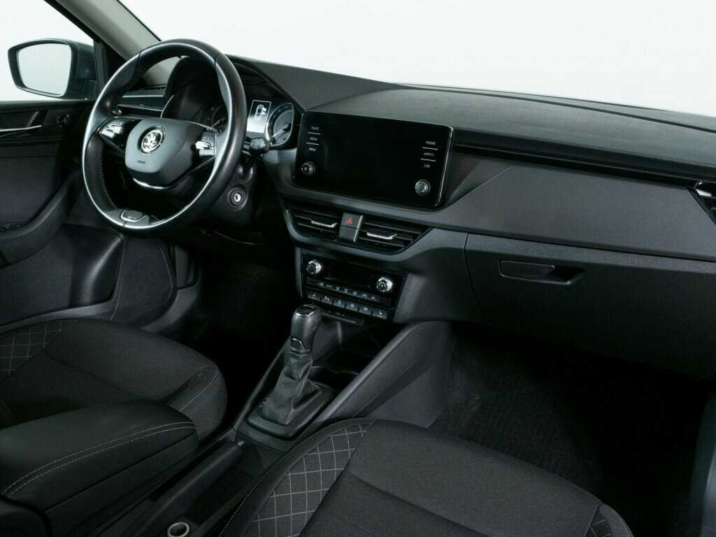 Skoda Rapid 2021 года с пробегом. Фото: #6
