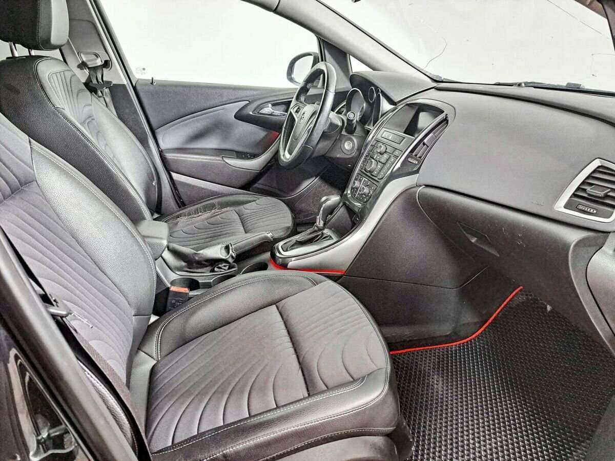 Opel Astra 2014 года с пробегом. Фото: #8