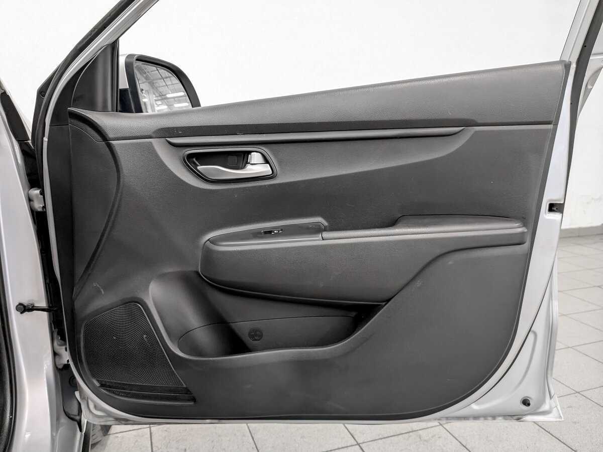 Kia Rio 2020 года с пробегом. Фото: #20