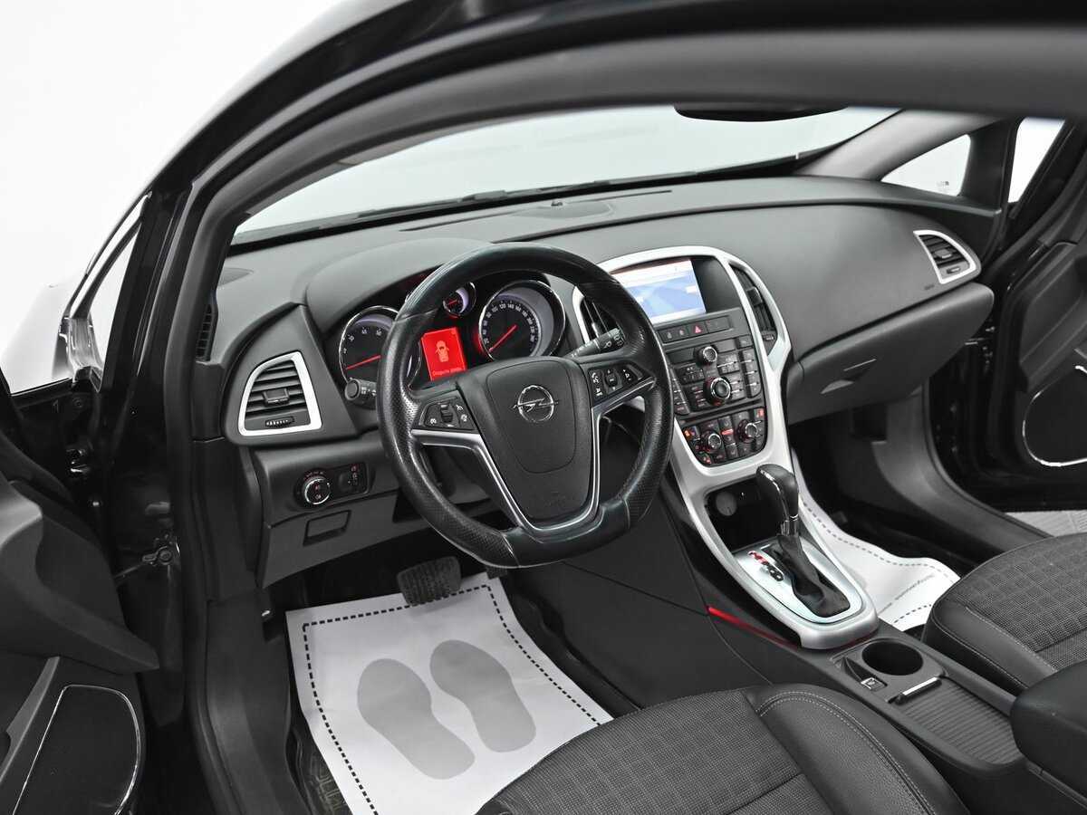 Opel Astra 2012 года с пробегом. Фото: #11