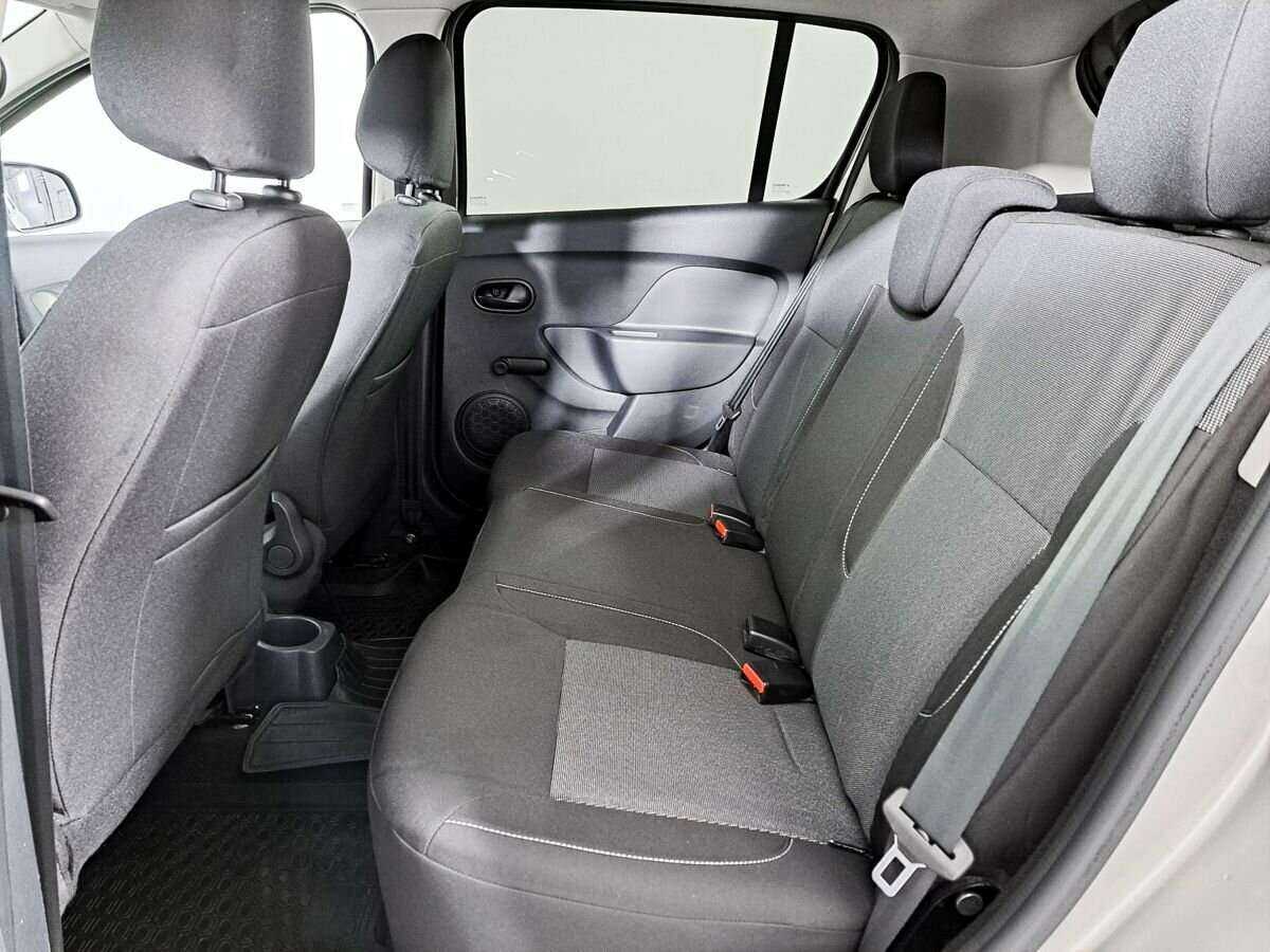 Renault Sandero 2020 года с пробегом. Фото: #9