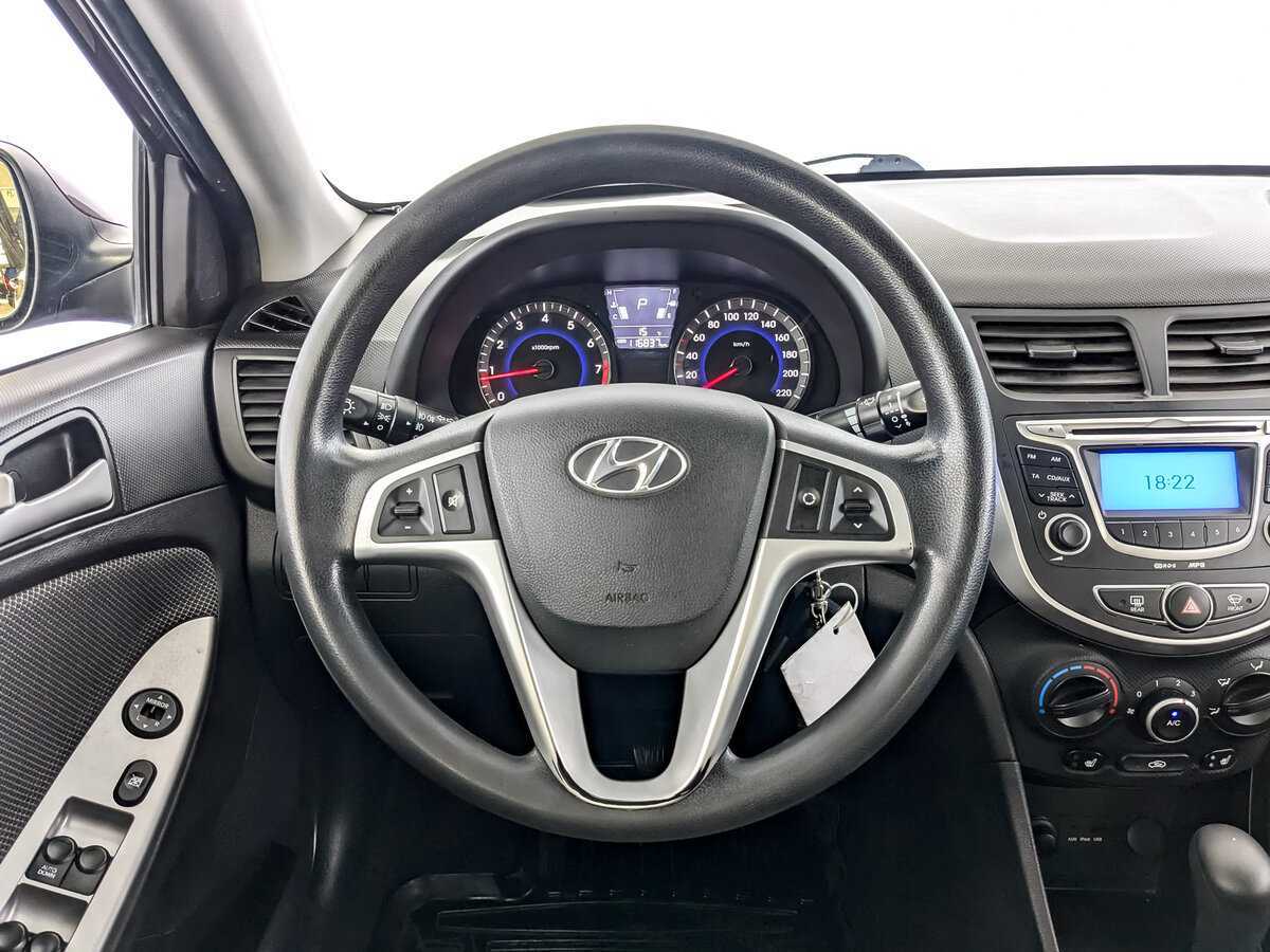 Hyundai Solaris 2012 года с пробегом. Фото: #16