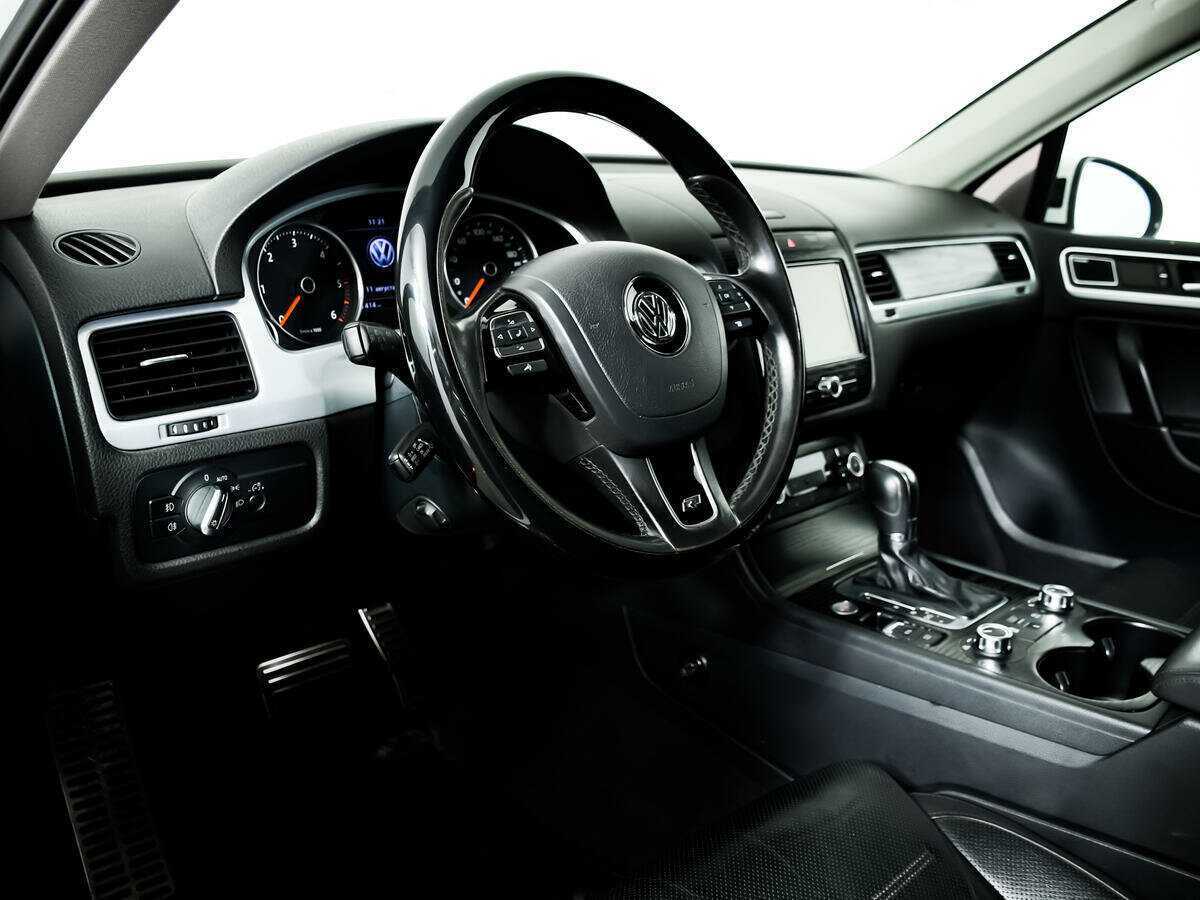Volkswagen Touareg 2012 года с пробегом. Фото: #12