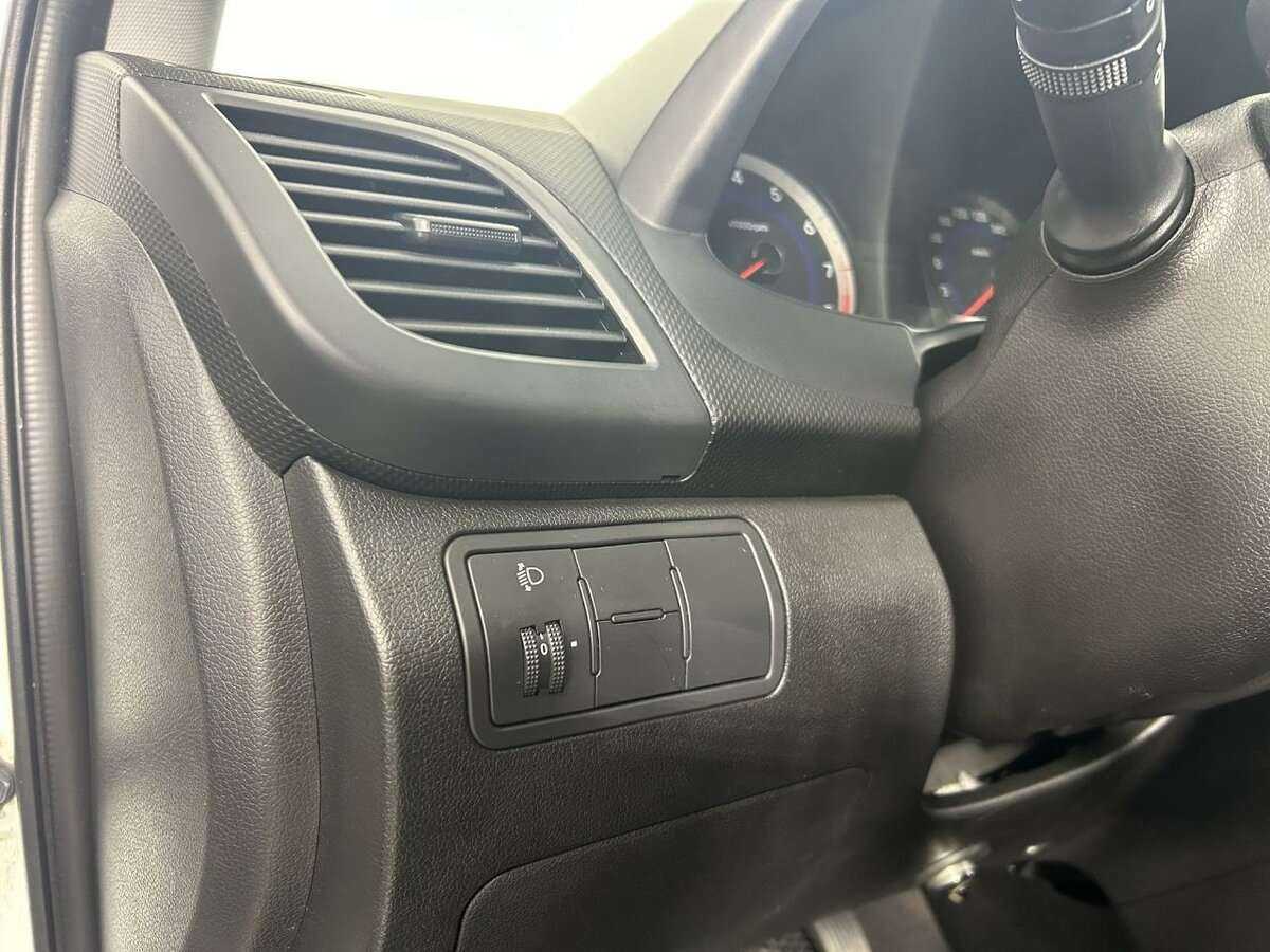 Hyundai Solaris 2015 года с пробегом. Фото: #8