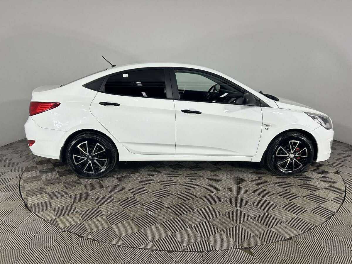 Hyundai Solaris 2015 года с пробегом. Фото: #3