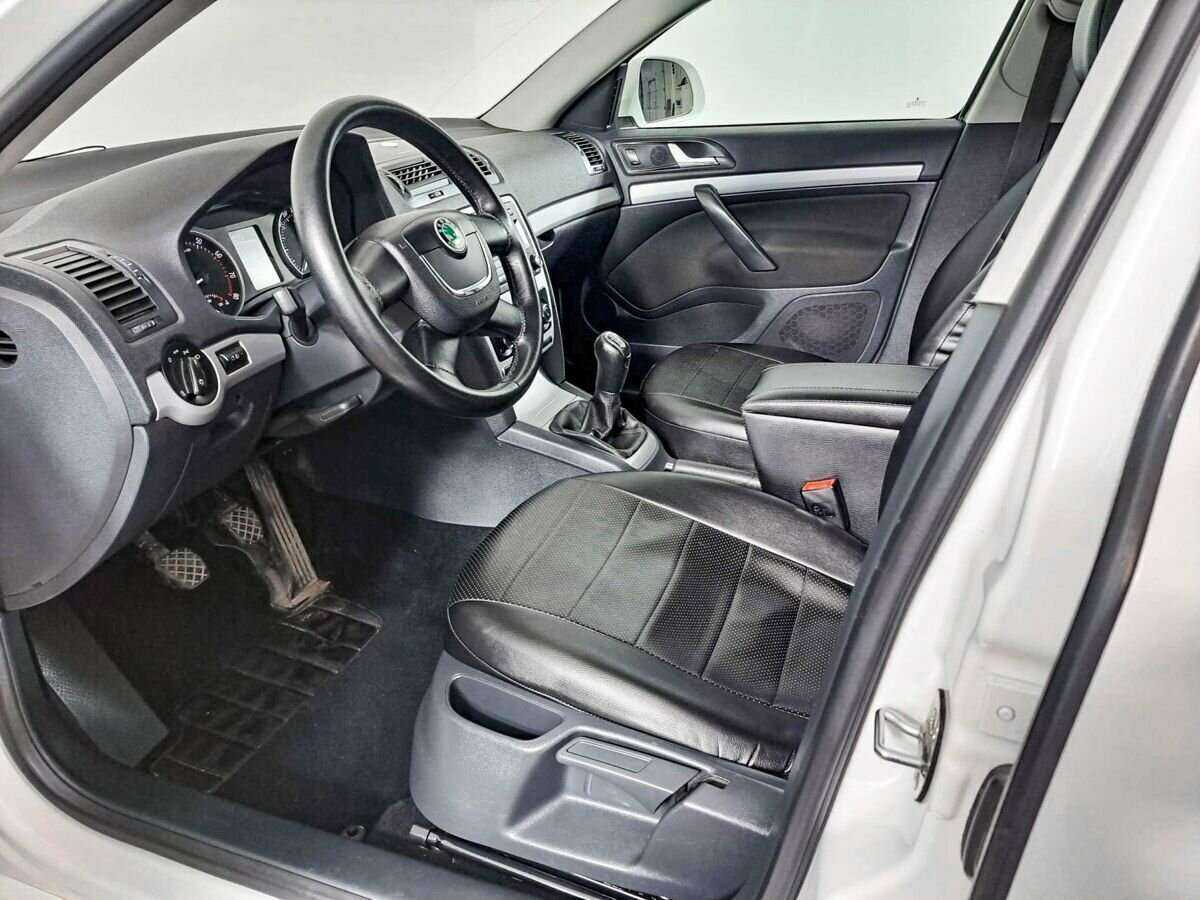 Skoda Octavia 2012 года с пробегом. Фото: #13