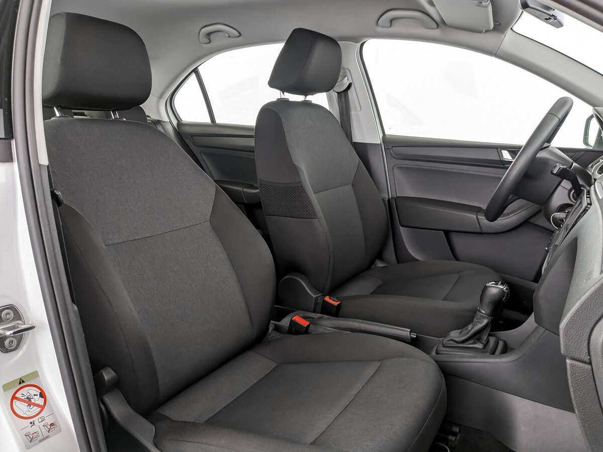 Skoda Rapid 2019 года с пробегом. Фото: #18