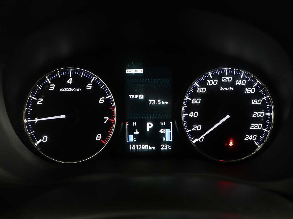 Mitsubishi Outlander 2015 года с пробегом. Фото: #13