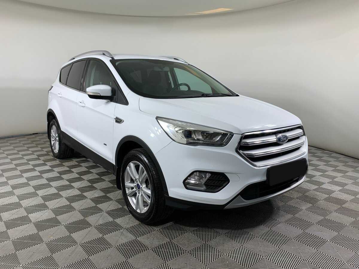 Ford Kuga 2017 года с пробегом. Фото: #2