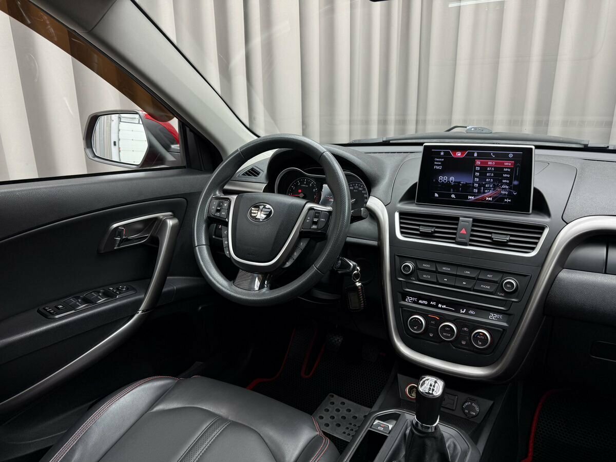 FAW Besturn X80 2018 года с пробегом. Фото: #6