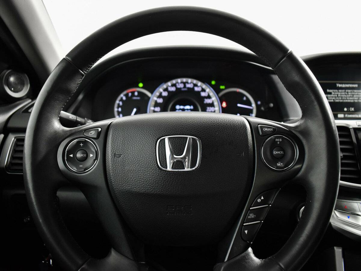 Honda Accord 2013 года с пробегом. Фото: #12