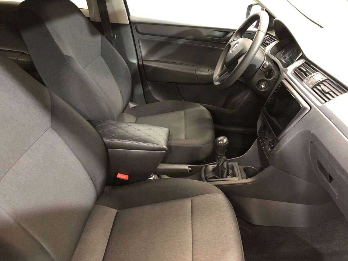 Skoda Rapid 2015 года с пробегом. Фото: #9