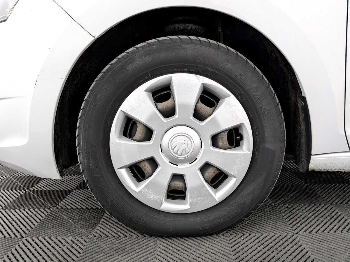 Skoda Rapid 2017 года с пробегом. Фото: #17