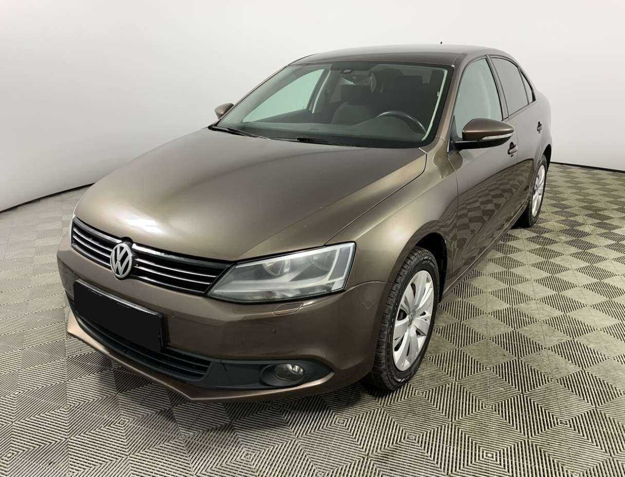 Volkswagen Jetta 2013 года с пробегом. Посмотреть фото