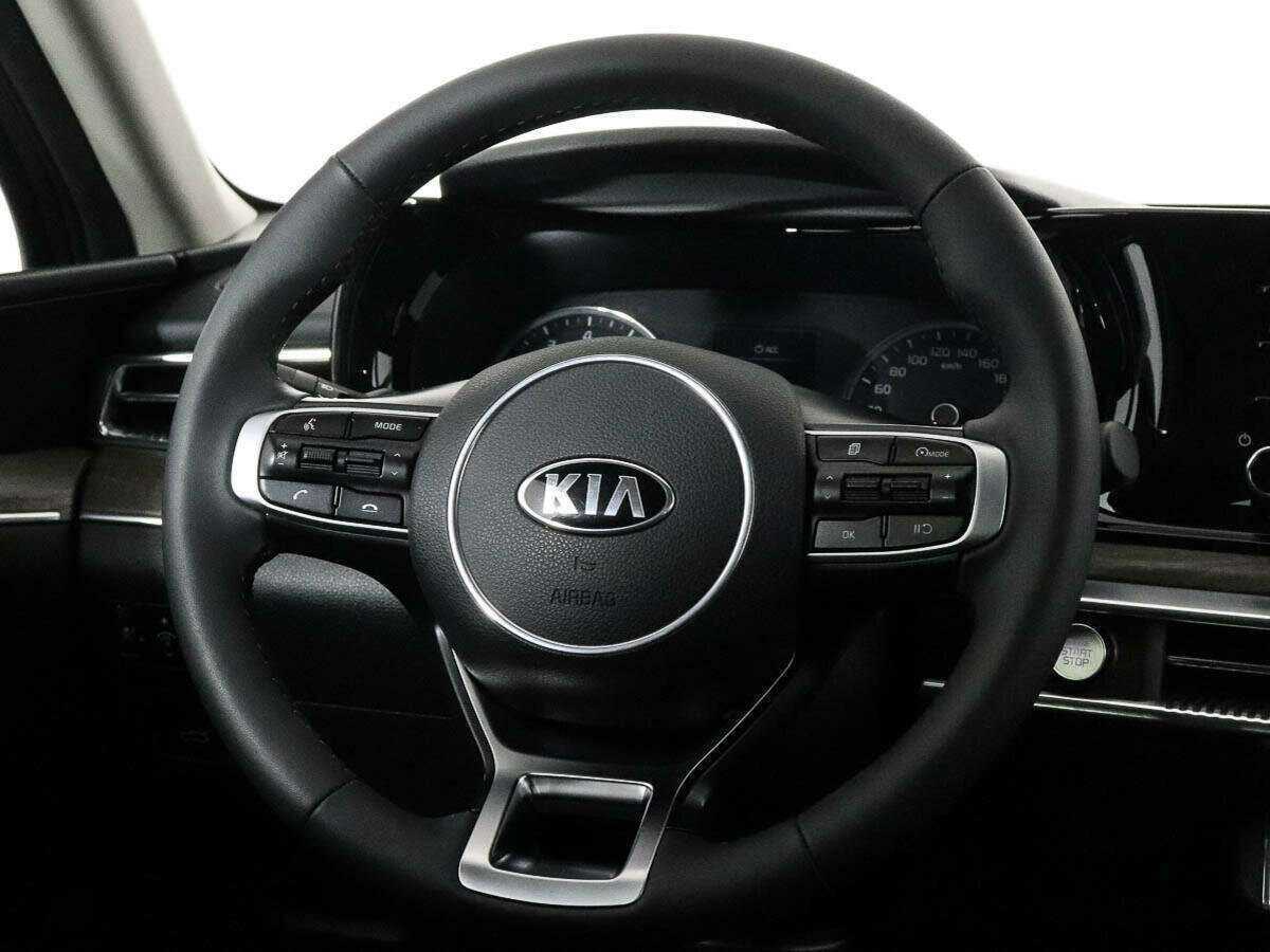 Kia K5 2021 года с пробегом. Фото: #11