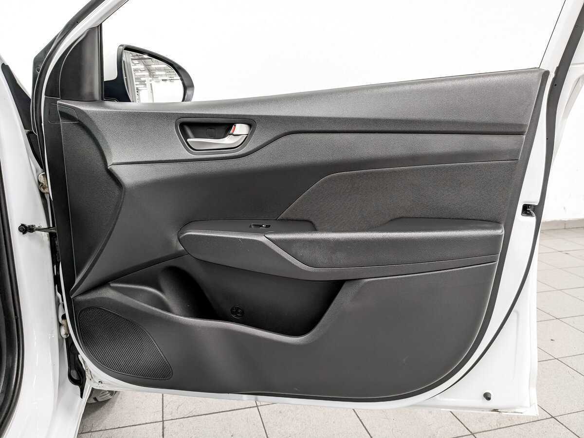 Hyundai Solaris 2017 года с пробегом. Фото: #23