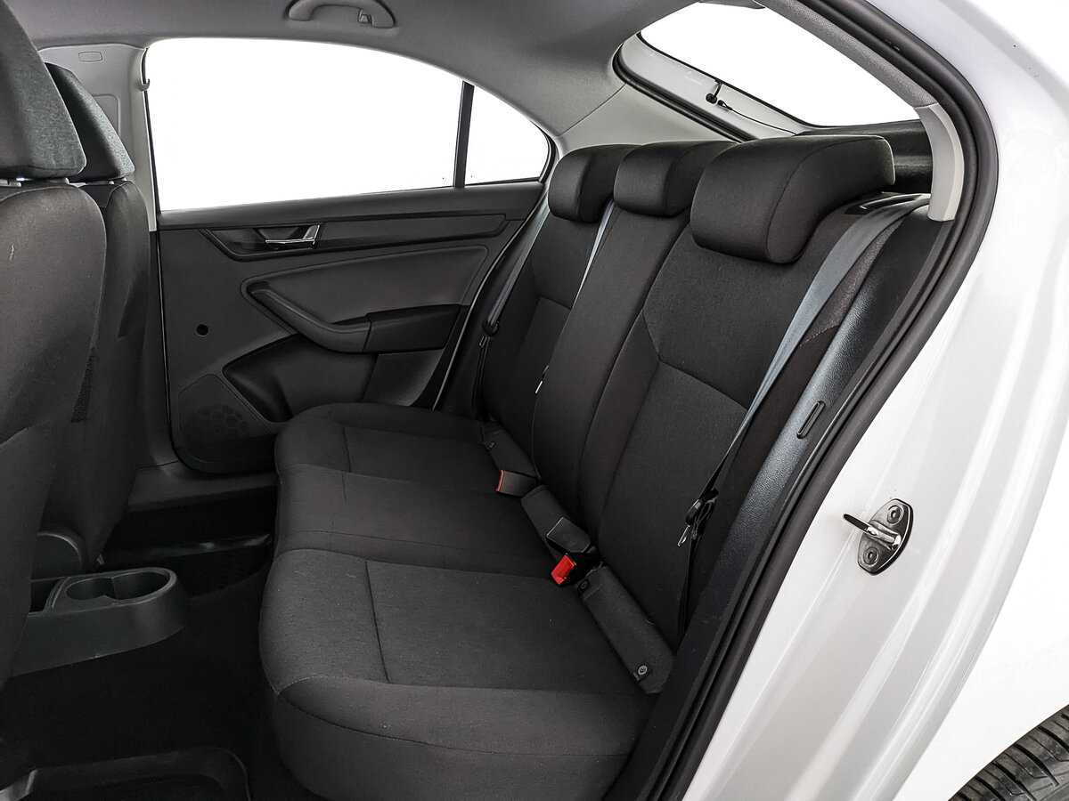 Skoda Rapid 2019 года с пробегом. Фото: #15