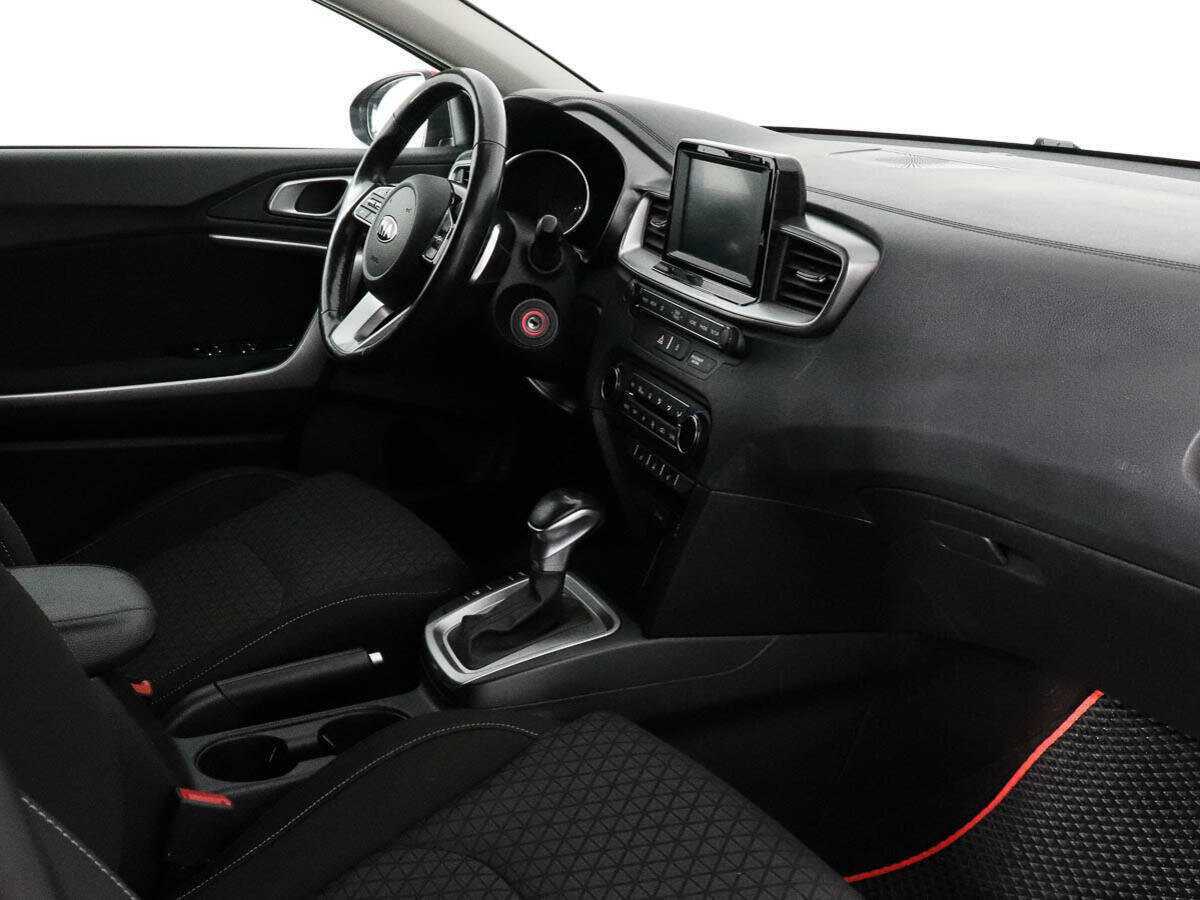 Kia Ceed 2019 года с пробегом. Фото: #8