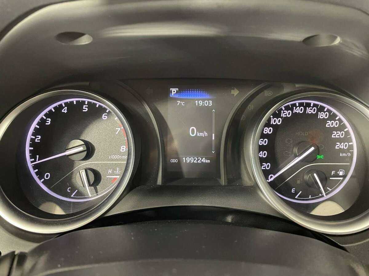 Toyota Camry 2021 года с пробегом. Фото: #10