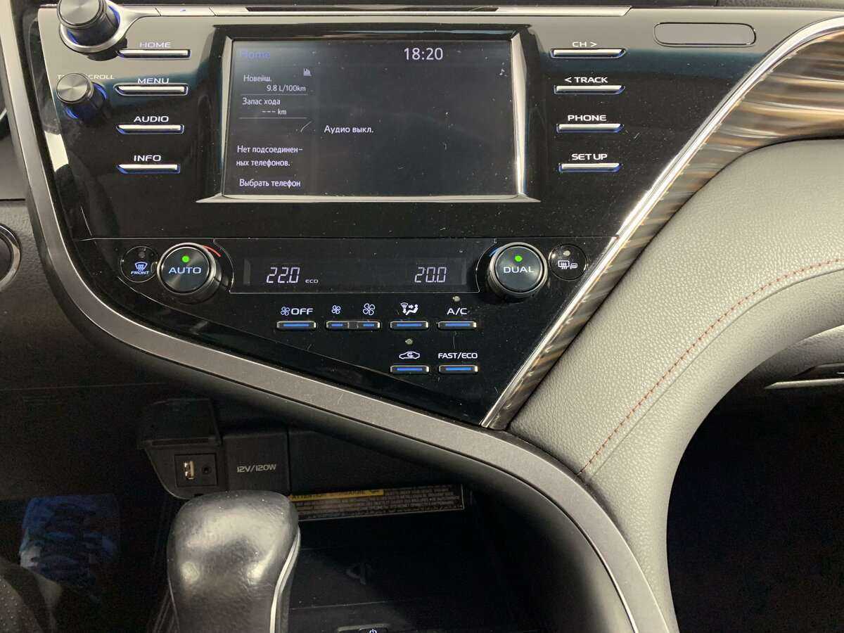 Toyota Camry 2019 года с пробегом. Фото: #10