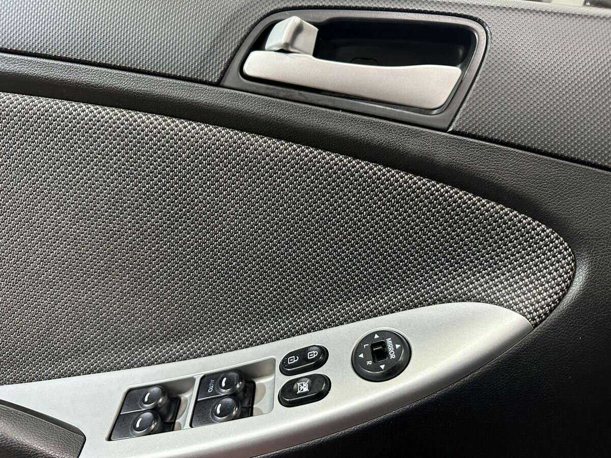 Hyundai Solaris 2013 года с пробегом. Фото: #13