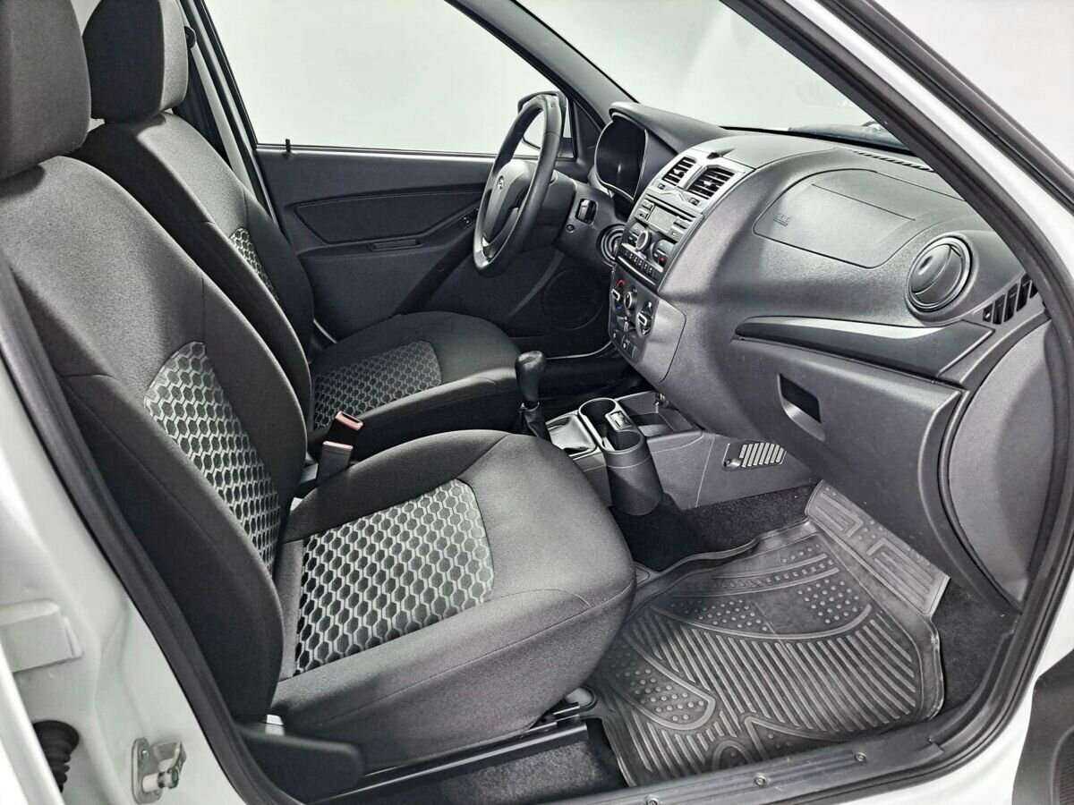 Lada (ВАЗ) Granta 2020 года с пробегом. Фото: #10