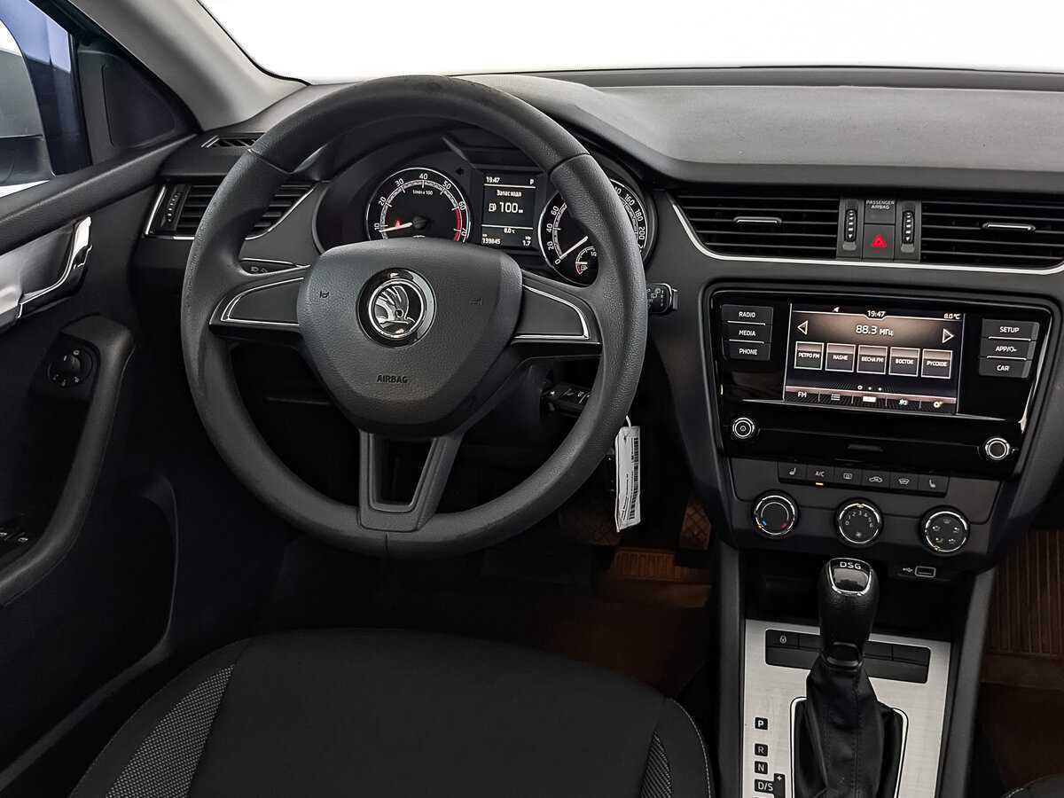 Skoda Octavia 2018 года с пробегом. Фото: #26