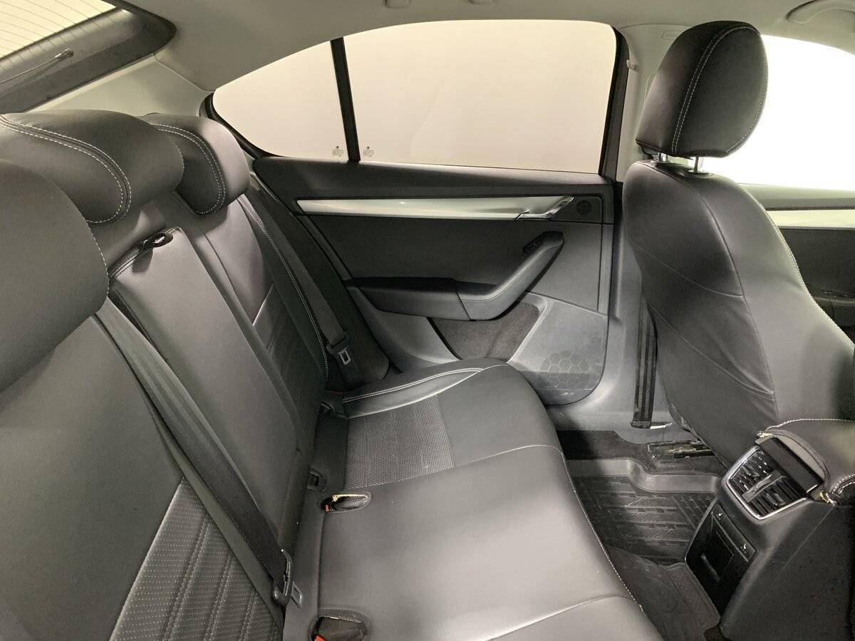 Skoda Octavia 2013 года с пробегом. Фото: #16