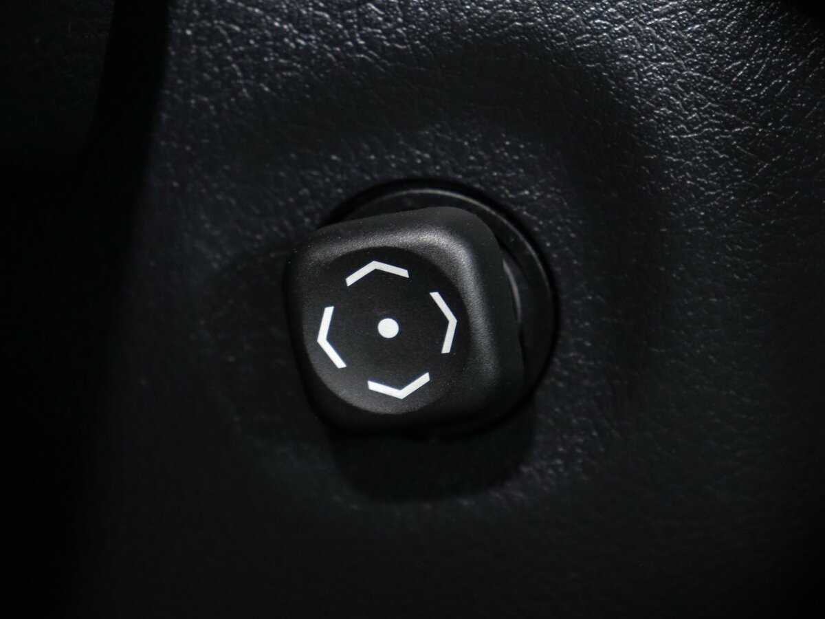 Toyota Camry 2012 года с пробегом. Фото: #22