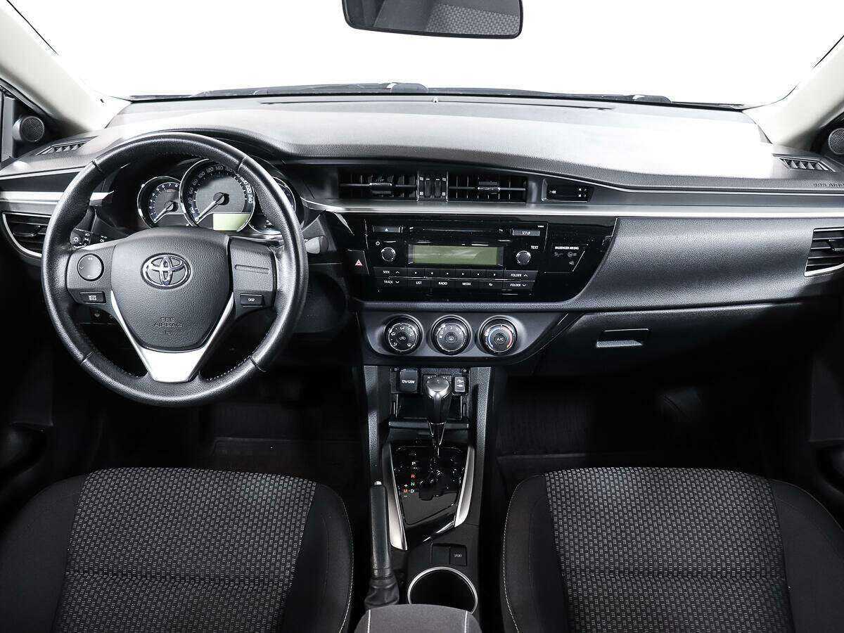 Toyota Corolla 2013 года с пробегом. Фото: #10