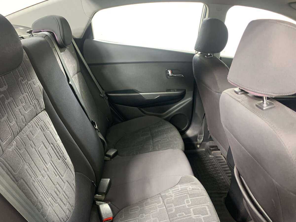 Kia Rio 2012 года с пробегом. Фото: #13