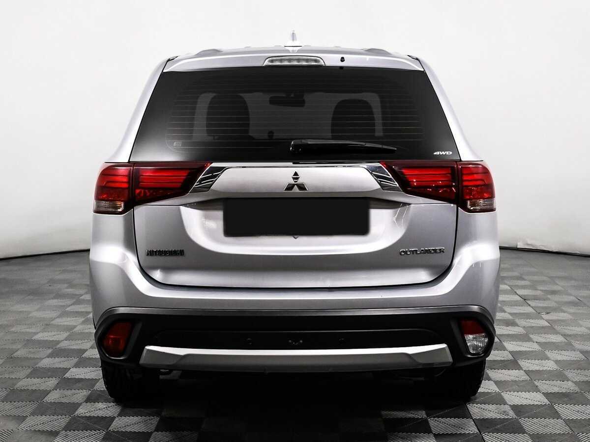 Mitsubishi Outlander 2018 года с пробегом. Фото: #5
